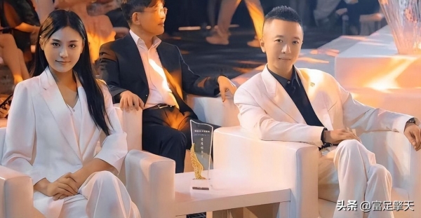 樊小慧人设惊现翻车?出轨家暴聊天记录曝光