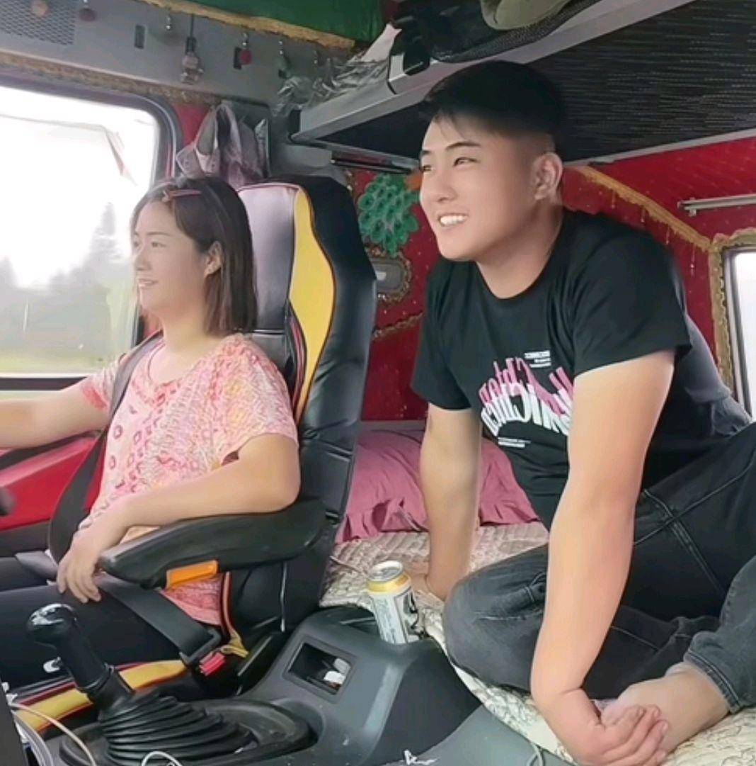 95后网红卡友啊蛋自曝因妻婚变致姨妹失踪