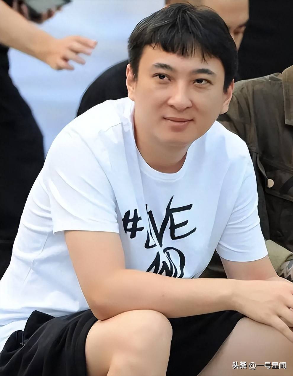 王健林36亿债后 王思聪私生女铺路 黄一鸣不装了