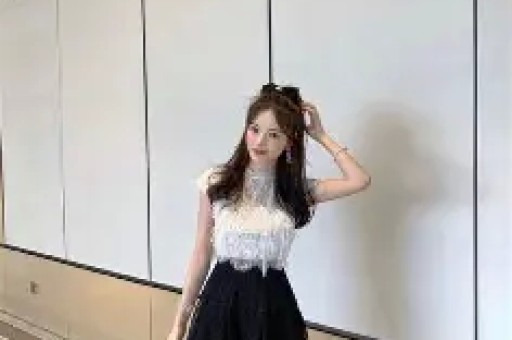 亚马尔女友曝光:西班牙小网红模特身材高挑