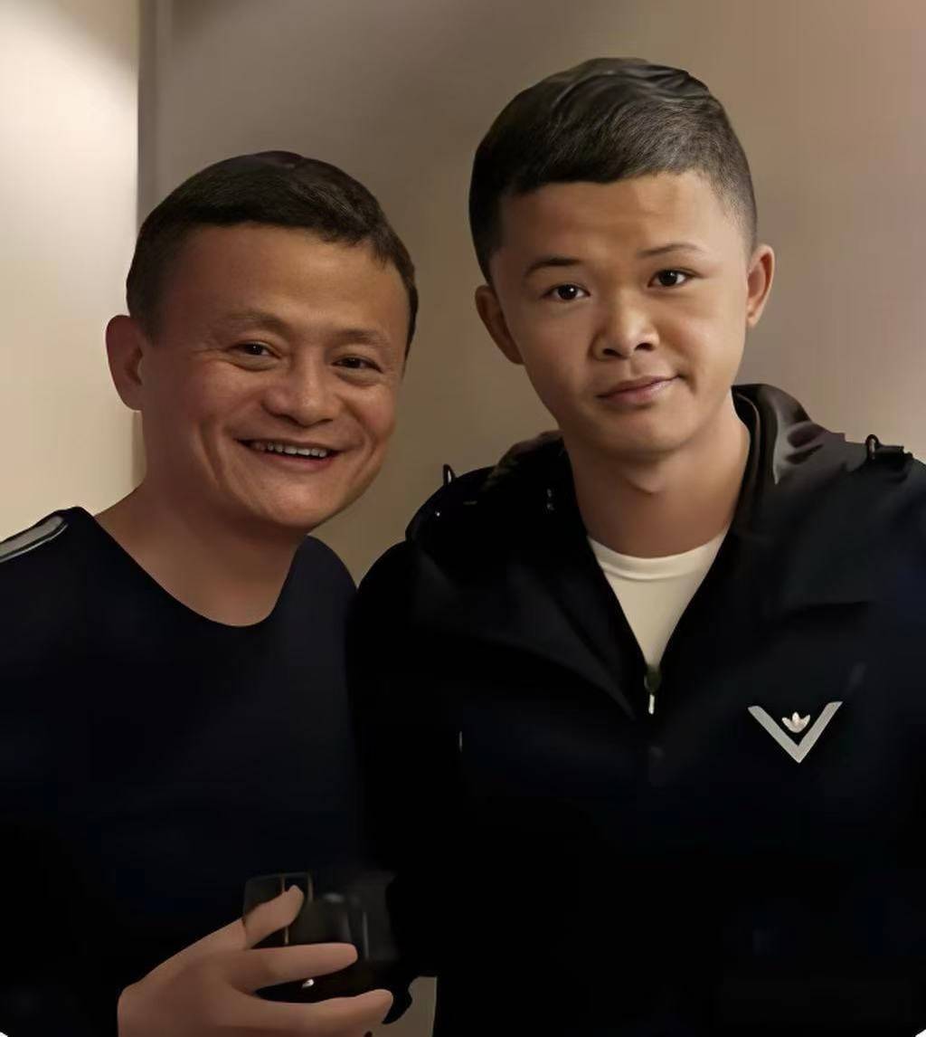 小马云当爸?18岁女友怀双胞胎引争议