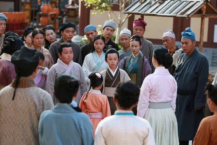 AI冲击横店群演:美女泛滥,光棍遍地,何去何从?