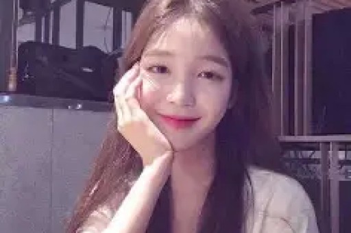 深夜尬剧｜一个明星的人设崩塌