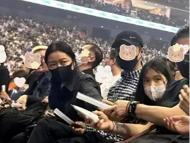 刘德华女儿近照惊艳曝光，12岁颜值爆表