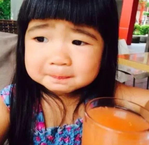 曹格女儿颜值蜕变:14岁甜妹变身御姐